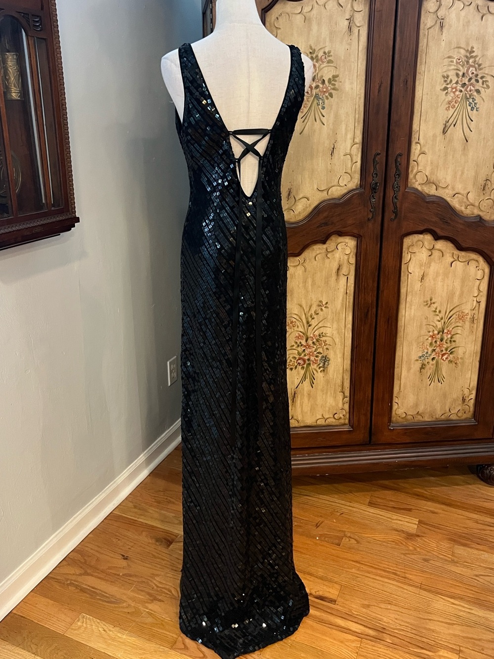 VTG Caché,Black Sequin Boat Neck Lace Up Back Evening Gown Formal Dress Size 8 - Picture 3 of 8
